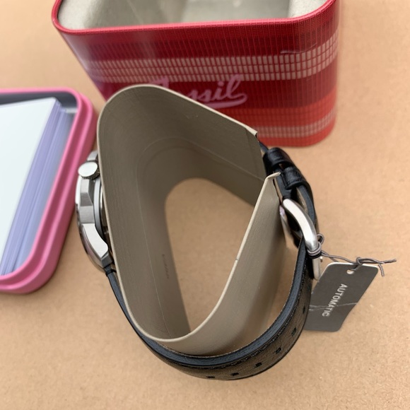 Brand new fossil mechanic watch - Picture 4 of 5